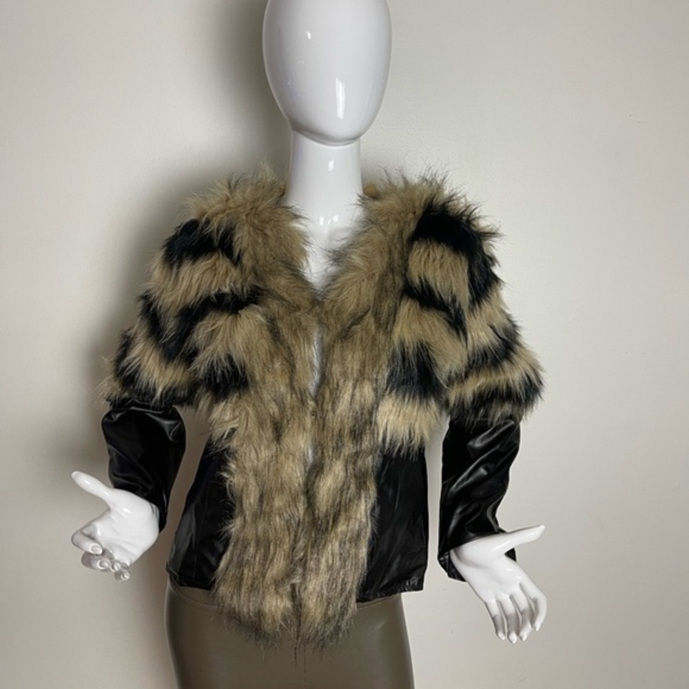 ⭐️VENXI FAUX LEATHER‎  JACKET size XL